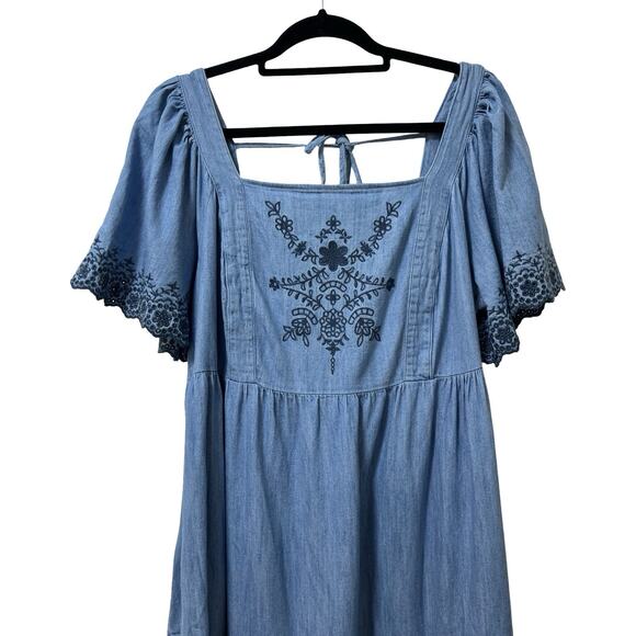 Old Navy Floral Embroidered Denim Square Neck Midi Dress Size 2X Blue Boho - Picture 3 of 8